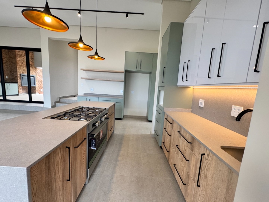 To Let 3 Bedroom Property for Rent in Helderzicht Eco Estate North West